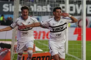 Platense le gan a San Lorenzo y se enfrentar con Huracn en la final del Torneo Apertura