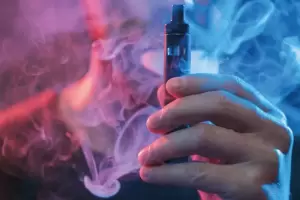 Pediatras alertan por un creciente vicio engaoso en los adolescentes