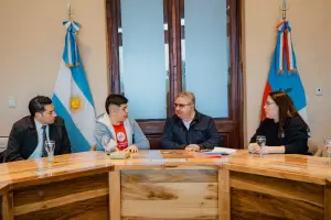 Joven catamarqueo realizar un intercambio estudiantil en India