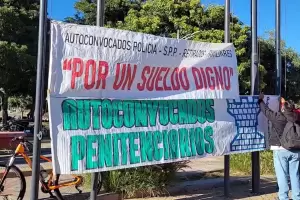 Catamarca: Policas autoconvocados llaman a asamblea ante la situacin econmica