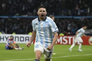Racing le gan a Fortaleza con un gol agnico y qued primero en el Grupo E