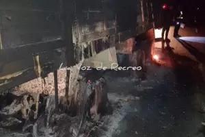 Ruta 60: se incendi camin cerca de Casa de Piedra