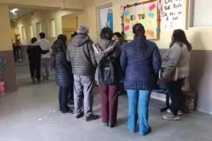 Docentes y auxiliares Autoconvocados se mantienen en asambleas permanentes