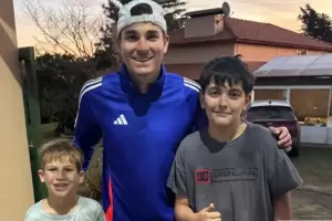 Para no olvidar: jugaban en la calle y terminaron conociendo a Julin lvarez