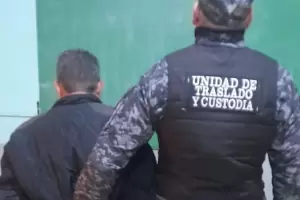 Trasladan a un detenido al Penal de Miraflores