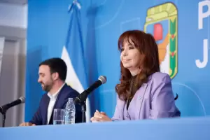 Cristina se rene con senadores mientras la Corte analiza ratificar su condena