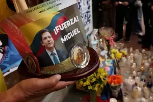 Colombia: Uribe Turbay muestra signos de mejora, dicen los mdicos