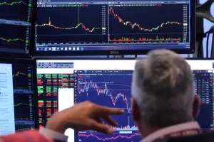 Condena a Cristina: el mercado reacciona con la suba dispar de bonos y acciones