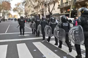 Mxima tensin policial en la marcha de jubilados
