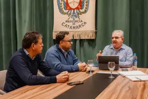 Jalil recibi a los intendentes de Londres y Beln para coordinar agenda de obras y actividades