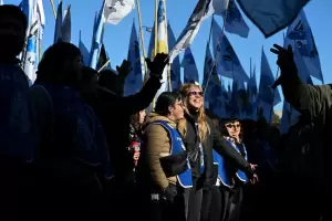 Cristina Kirchner habl desde su domicilio y apunt contra la Justicia: "Este modelo se cae, como el yogur"