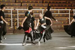 Convocan a bailarines a audicionar para el cuadro de apertura del Poncho 2025