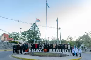 Realizaron un homenaje a la Bandera en Fray Mamerto Esqui