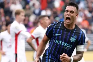 Inter logr� una ag�nica victoria sobre Urawa Red Diamons