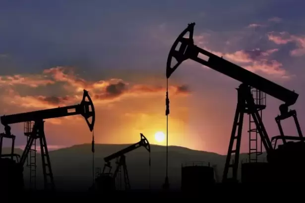 El petr�leo cae con fuerza y los mercados reaccionan tras se�ales de distensi�n