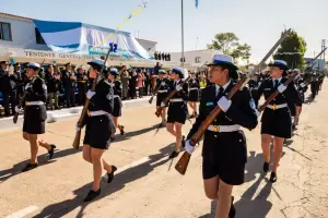 Con un emotivo acto, la Escuela de 
Cadetes celebr su 72 Aniversario