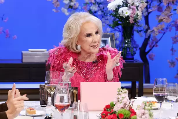 Mirtha Legrand suspendi� la grabaci�n de su programa por un problema de salud