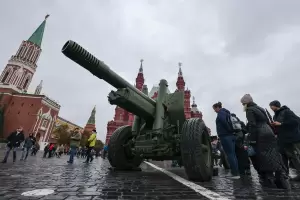 El Kremlin acusa a la OTAN de "convertir a Rusia en un monstruo b�lico"