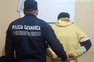 Arrestaron a un delincuente que rob� elementos del interior de un auto