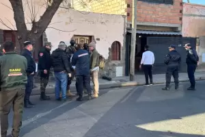 Polic�as evitaron que un joven atente contra su vida