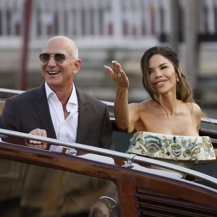 boda  Jeff Bezos