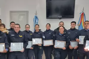 Reconocimiento a policas que salvaron vidas y asistieron un parto