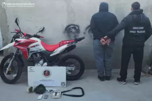 Allanamientos por narcomenudeo en Villa Cubas: incautan droga y detienen a un joven