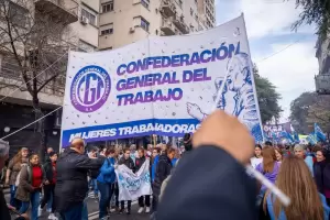 La Justicia laboral fren el DNU de Milei que restringa el derecho a huelga