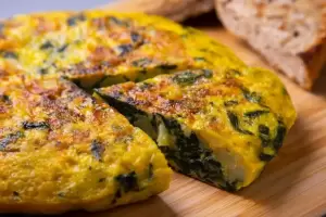 Paso a paso: Cmo hacer tortilla de espinaca?, receta que te saca de apuros