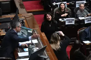Diputados: la oposicin avanz con dos temas y la sesin que termin en escndalo
