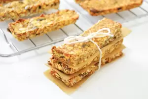 Sin harinas ni azcar: la receta para hacer barritas energticas de coco y manzana ideales para merendar