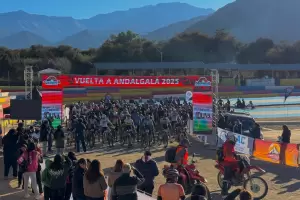 xito deportivo y turstico: La "Vuelta a Andalgal" convoc a multitudes y consagr a sus campeones