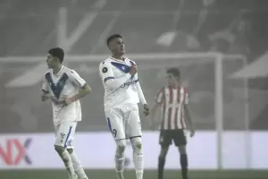 Vlez le gan a Estudiantes la final de la Supercopa Internacional