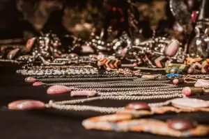 Andalgal suma un espacio virtual para comercializar artesanas