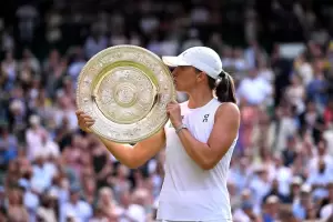 Iga Swiatek logr� un triunfo aplastante en menos de una hora y se consagr� campeona de Wimbledon