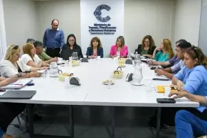 Gremios docentes rechazaron el aumento salarial de la Provincia por insuficiente