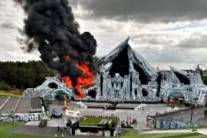 Un incendio destruy� el escenario principal del festival Tomorrowland