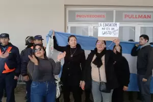 Docentes Autoconvocados vuelven a marchar en reclamo de salarios dignos