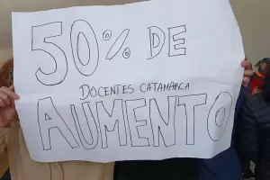 Docentes Autoconvocados realizan a una "caravana"  por salarios dignos