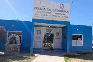 Molesta por un promesa incumplida de Zenteno, una mujer rompi un vehculo