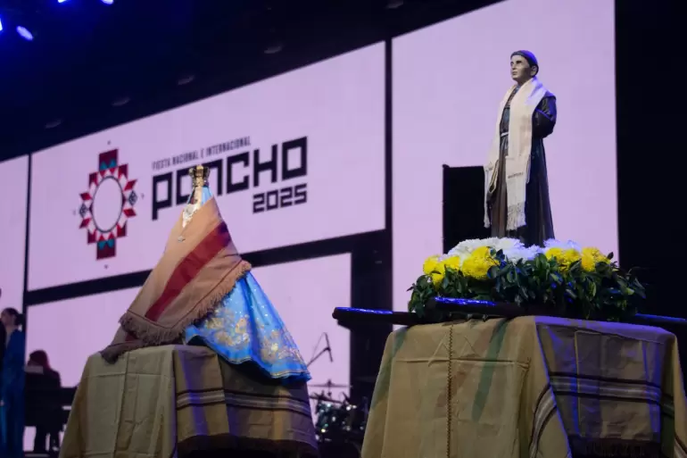 poncho 2025 virgen beato