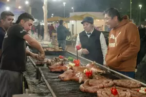 Un recorrido de sabores en el Poncho: ranchos, foodtrucks, minutas y cervezas artesanales