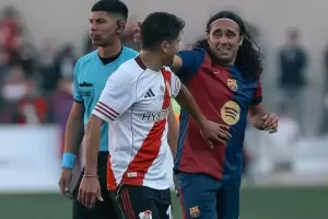 River le gan 2-0 a Barcelona por el Choque de Leyendas