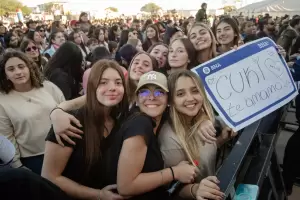 El Da del Amigo se celebra a lo grande en la Fiesta del Poncho