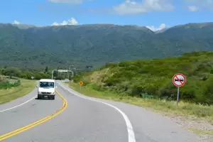 Vialidad Nacional proh�be detenerse sobre puentes por crecidas de r�os