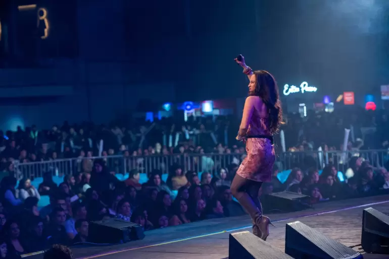 poncho 2025 tercera noche