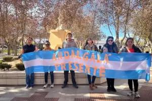 Docentes de Andalgal presionan por definiciones salariales