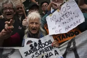 Milei tiene plazo hasta el 4 de agosto para vetar lo aprobado en el Senado