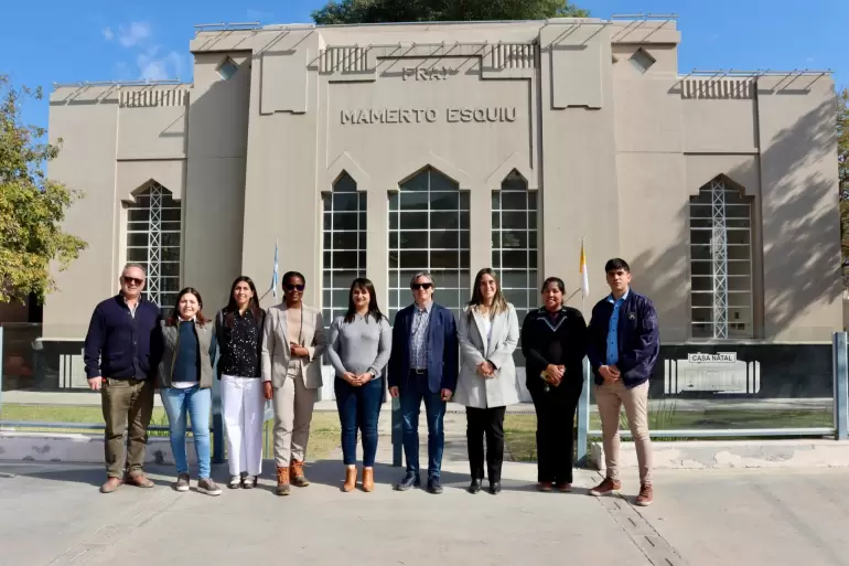 caf poncho casa natal