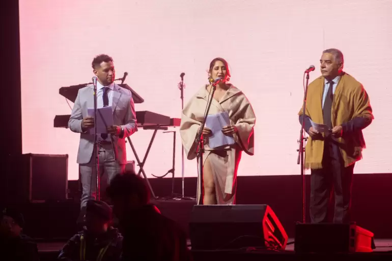 poncho 2025 locutores